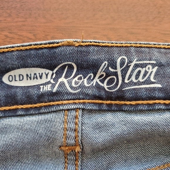 EUC Old Navy The Rockstar Skinny - Picture 6 of 7